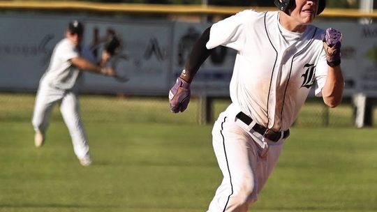 Bomber juniors end season at district tourney