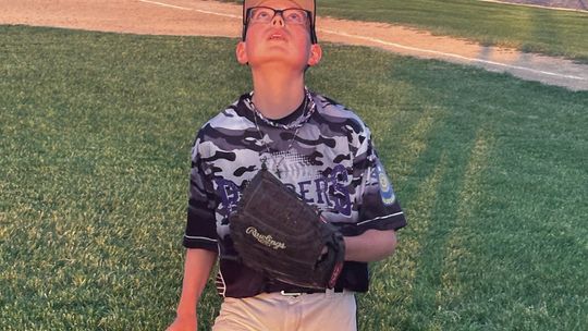 Bombers prep team star ts season 3-0