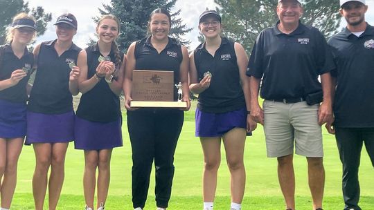 Bulldog golfers sweep WTC titles