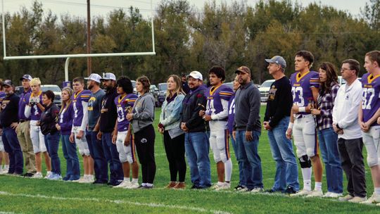 Bulldogs knock off unbeaten Hemingford to win another district title