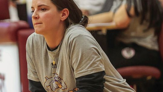 Dean to guide Bulldog girls basketball team after Kuhlen steps down