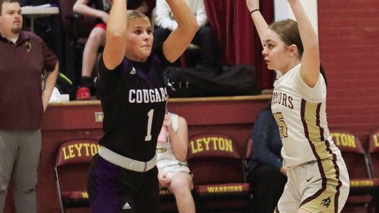 Leyton boys continue hot streak, girls bounce back after setback