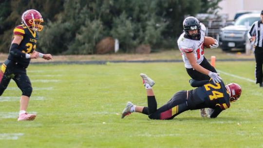 Leyton Warriors crush Pawnee City 63-14, advance to quarterfinals