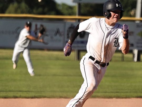 Bomber juniors end season at district tourney