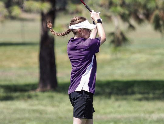 Bridgeport golf opens season at Bayard