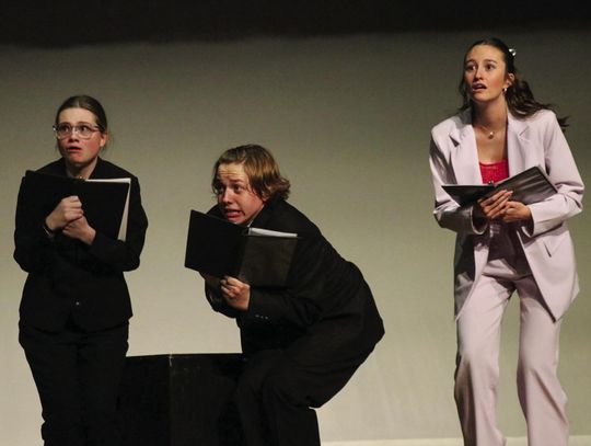 Bridgeport speech team hosts Forensics Night