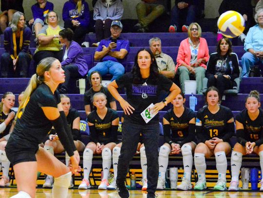 Bridgeport volleyball team takes 2nd at WTC tourney