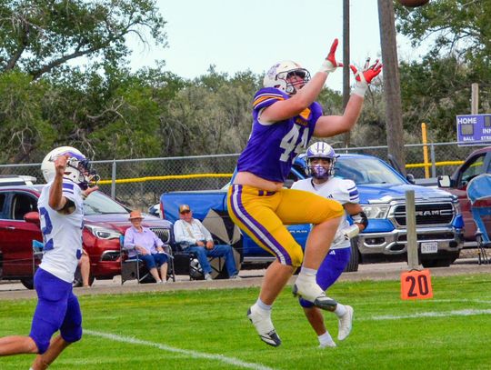 Bulldogs blank Wood River in season opener on gridiron