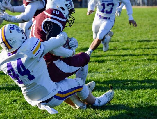 Bulldogs end season following playoff loss at Crofton