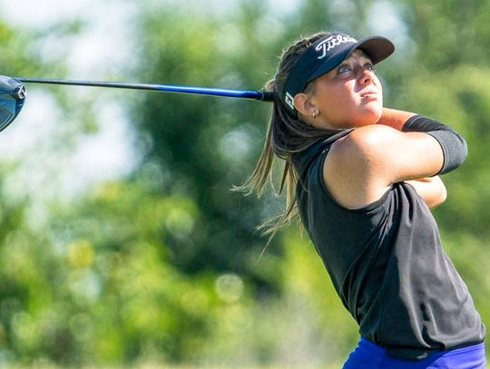 Harless wins twice to begin golf season