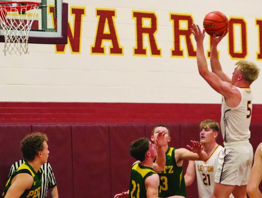 Leyton Warriors split weekend matchups against Peetz and South Platte