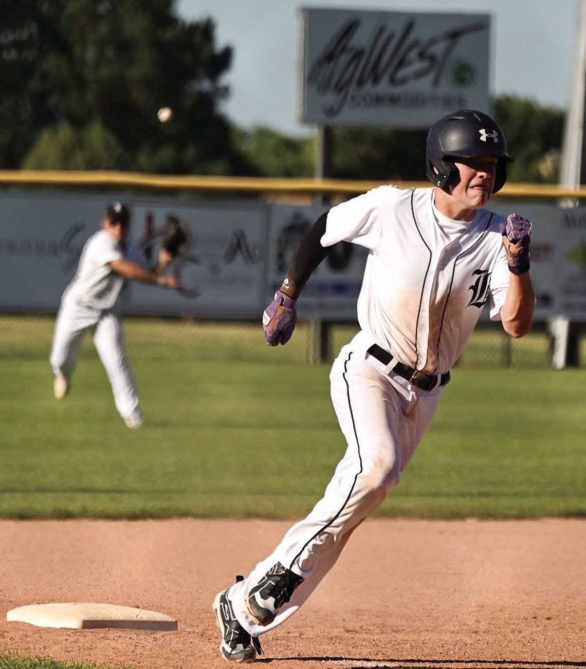 Bomber juniors end season at district tourney