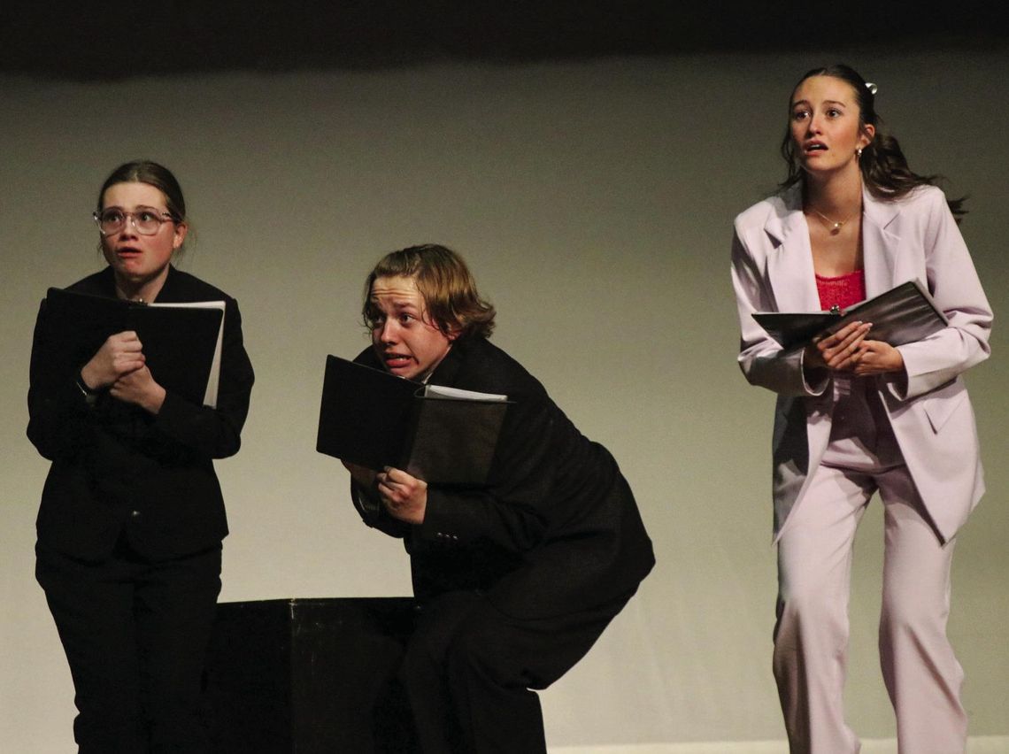 Bridgeport speech team hosts Forensics Night