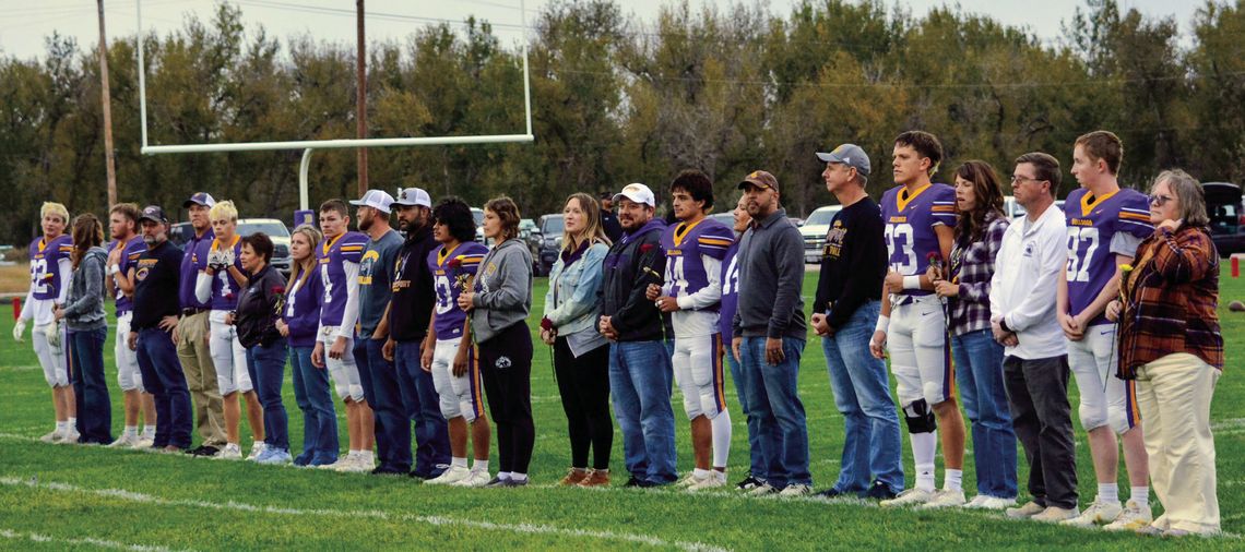Bulldogs knock off unbeaten Hemingford to win another district title