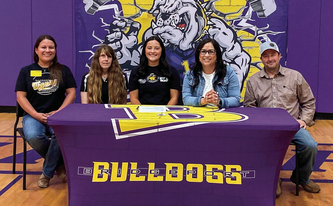 Kelsie McVicker signs with Eastern Wyoming College Livestock Judging and Show Teams