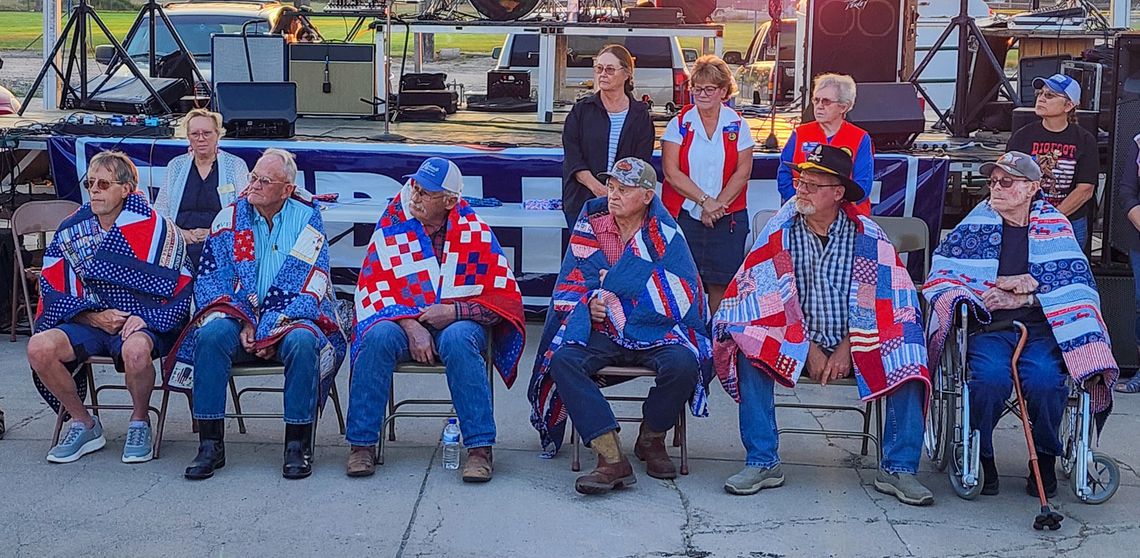 Morrill County veterans receive Quilts of Valor