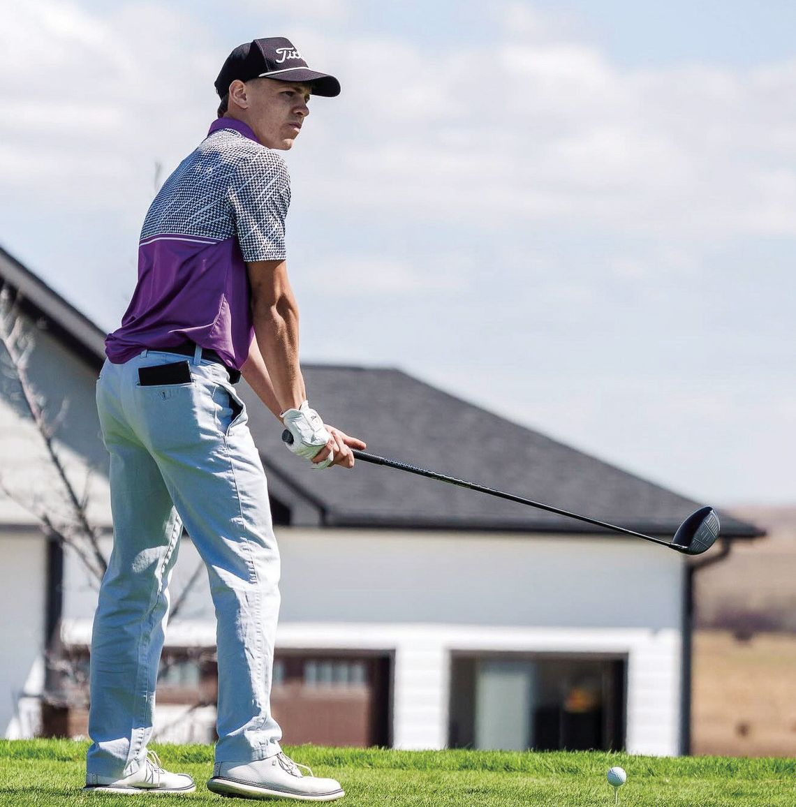 Watts qualifies for state golf