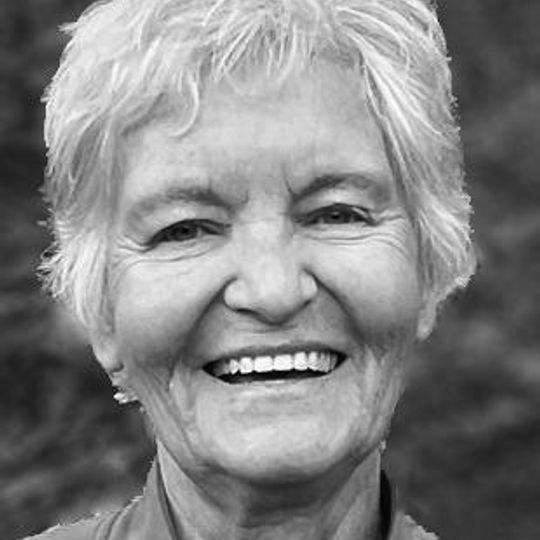 Beverley Jean Zwiebel, 76